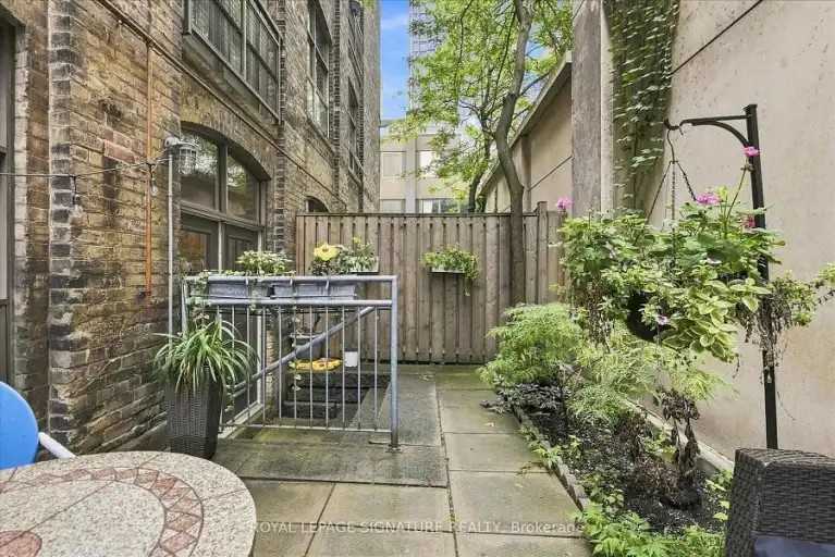 383 Adelaide St E #103 - Photo 4 of 16