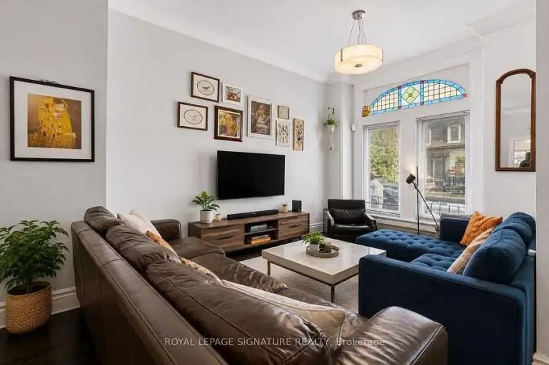 152 Parliament St - Photo 2 of 13