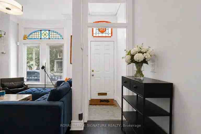 152 Parliament St - Photo 6 of 13