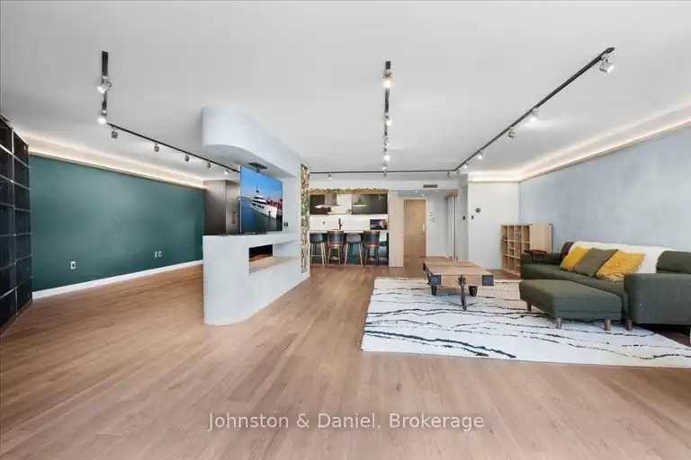 80 Front St E #518 - Photo 5 of 22