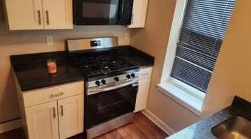 featured image of 110 N Stockton St #B