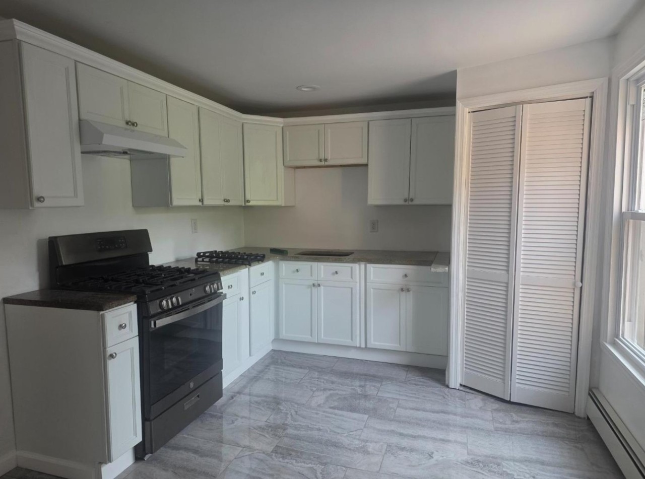 139 Monticello Ave #3 - Photo 2 of 7