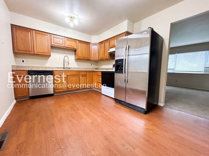 4203 Goldenrod Dr - Photo 2 of 35