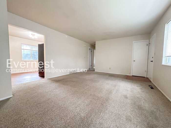 4203 Goldenrod Dr - Photo 5 of 35
