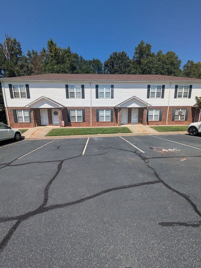 1742 14th Street Ln Ne #C