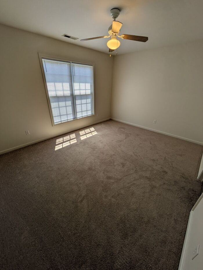 1742 14th Street Ln Ne #C - Photo 6 of 11