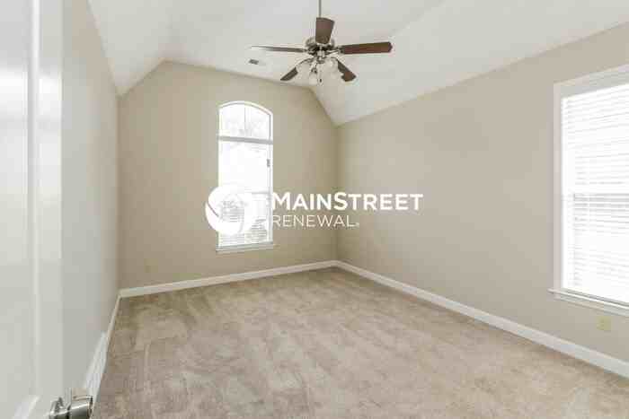 1121 Casentino St - Photo 7 of 16