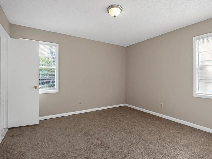 4014 Kerwin Dr - Photo 6 of 13