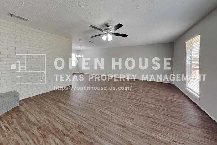 14230 Laffite Dr - Photo 4 of 20