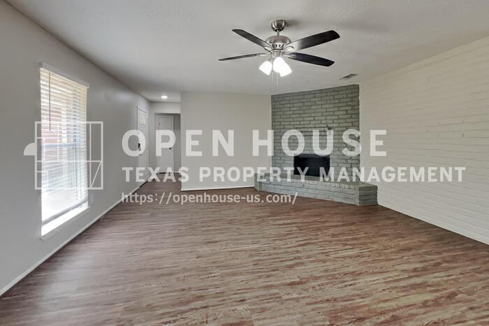 14230 Laffite Dr - Photo 5 of 20