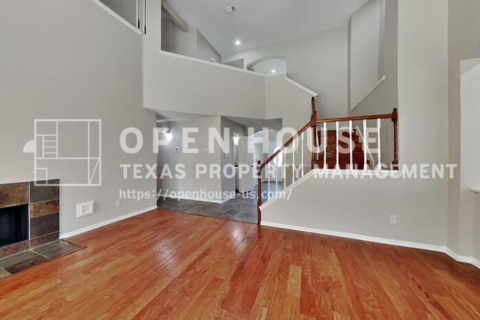 26905 Faircourt Dr - Photo 4 of 25