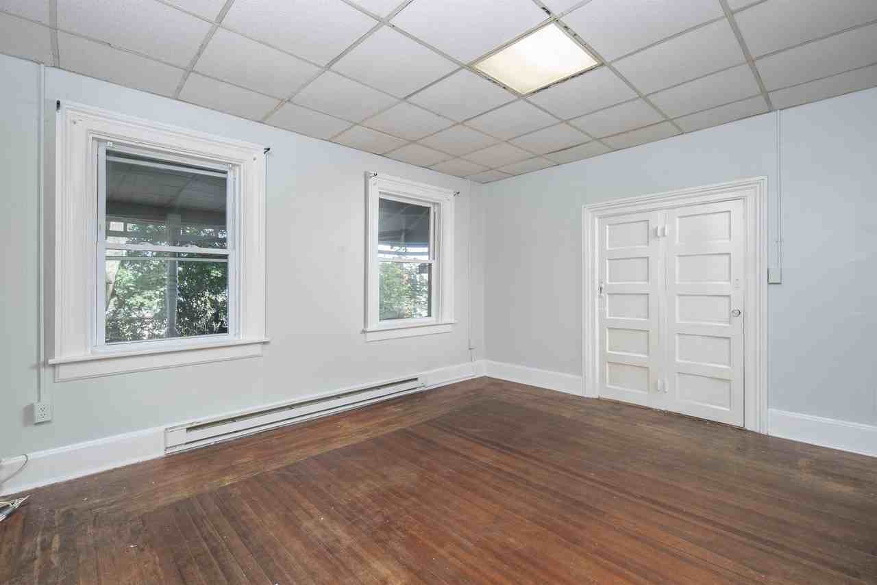 236 Saratoga Street - Photo 5 of 19