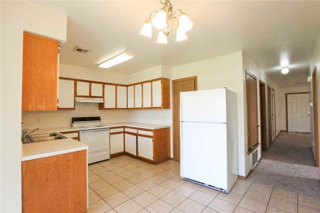 2223 W Roselawn St - Photo 7 of 16