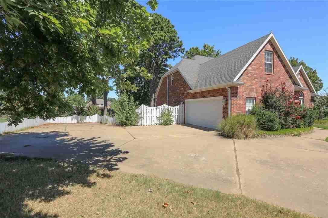 5300 S 44th Pl - Photo 4 of 43