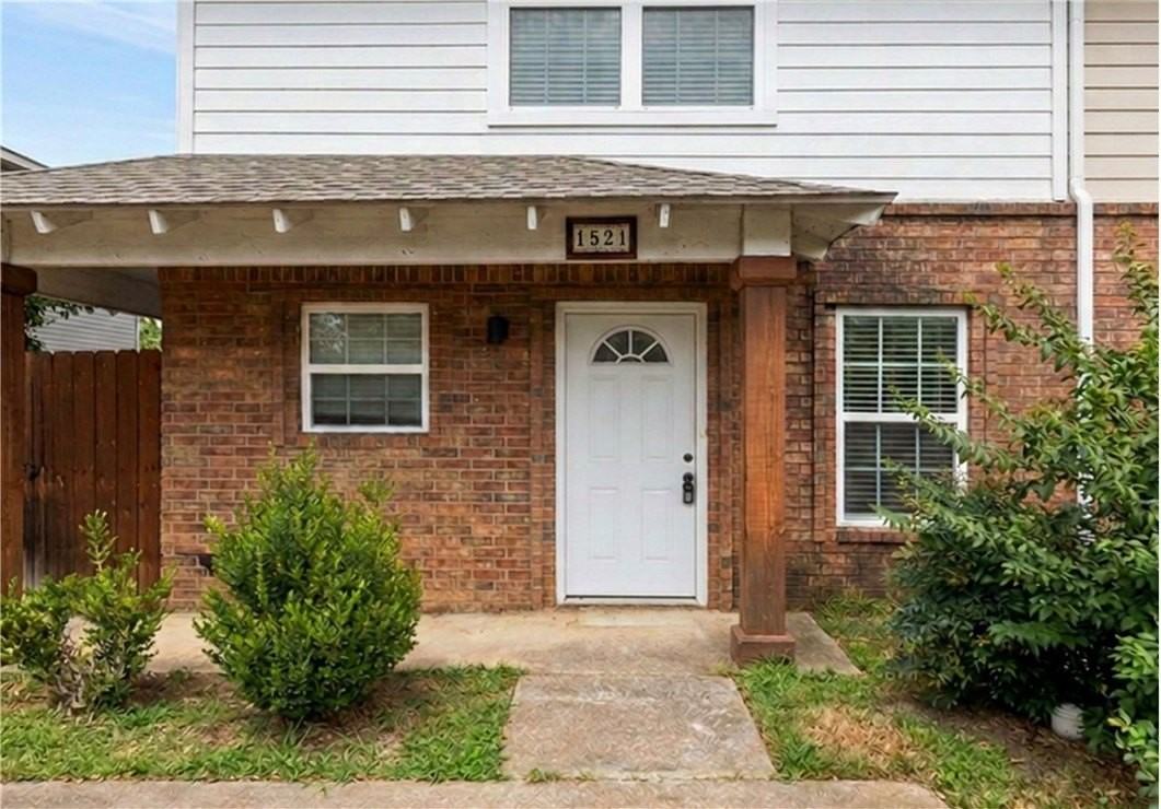 1521 N Dawn Dr - Photo 3 of 13