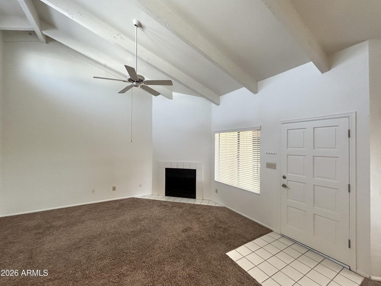 1017 E Maryland Ave #213 - Photo 4 of 21