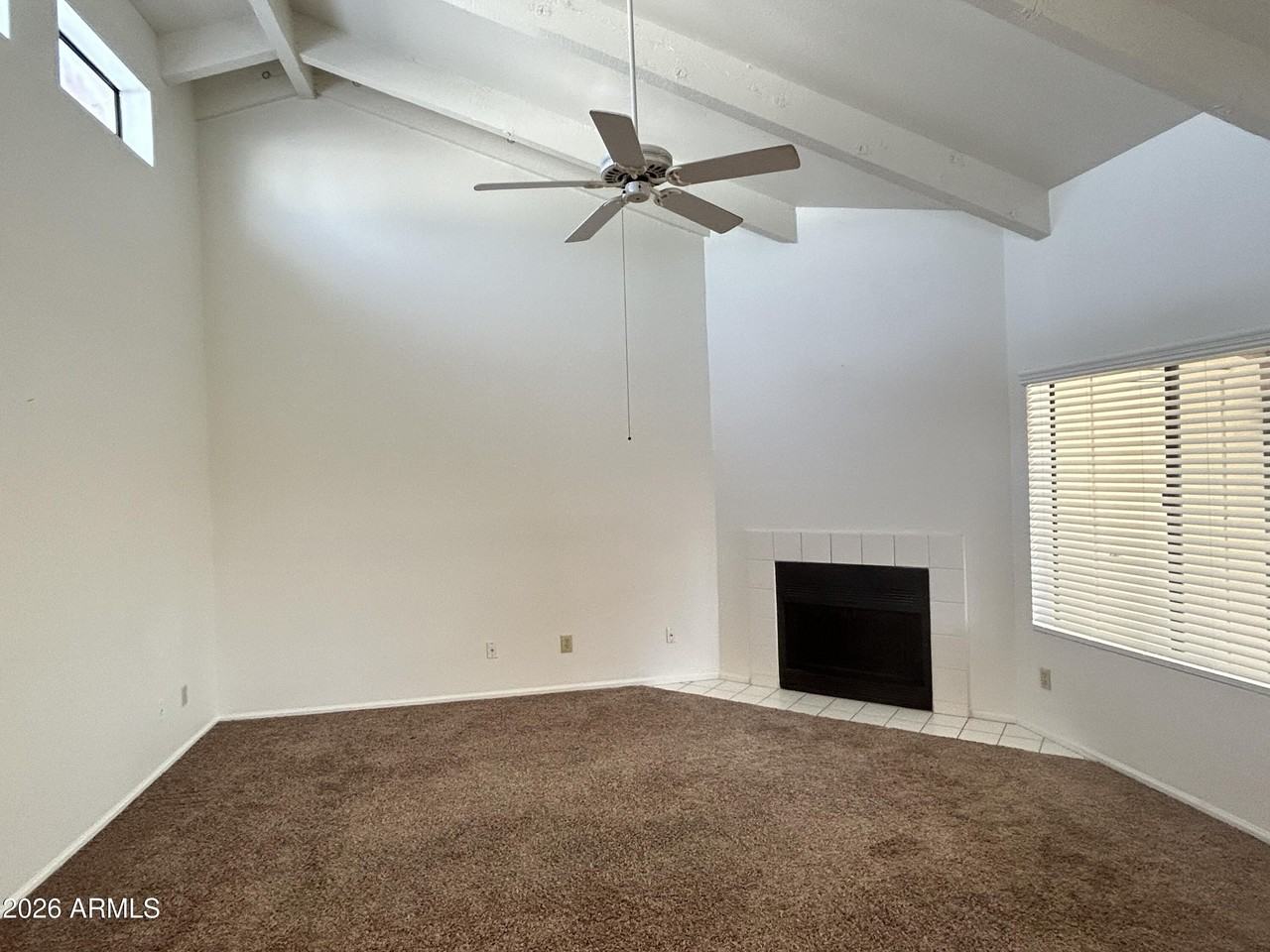 1017 E Maryland Ave #213 - Photo 6 of 21