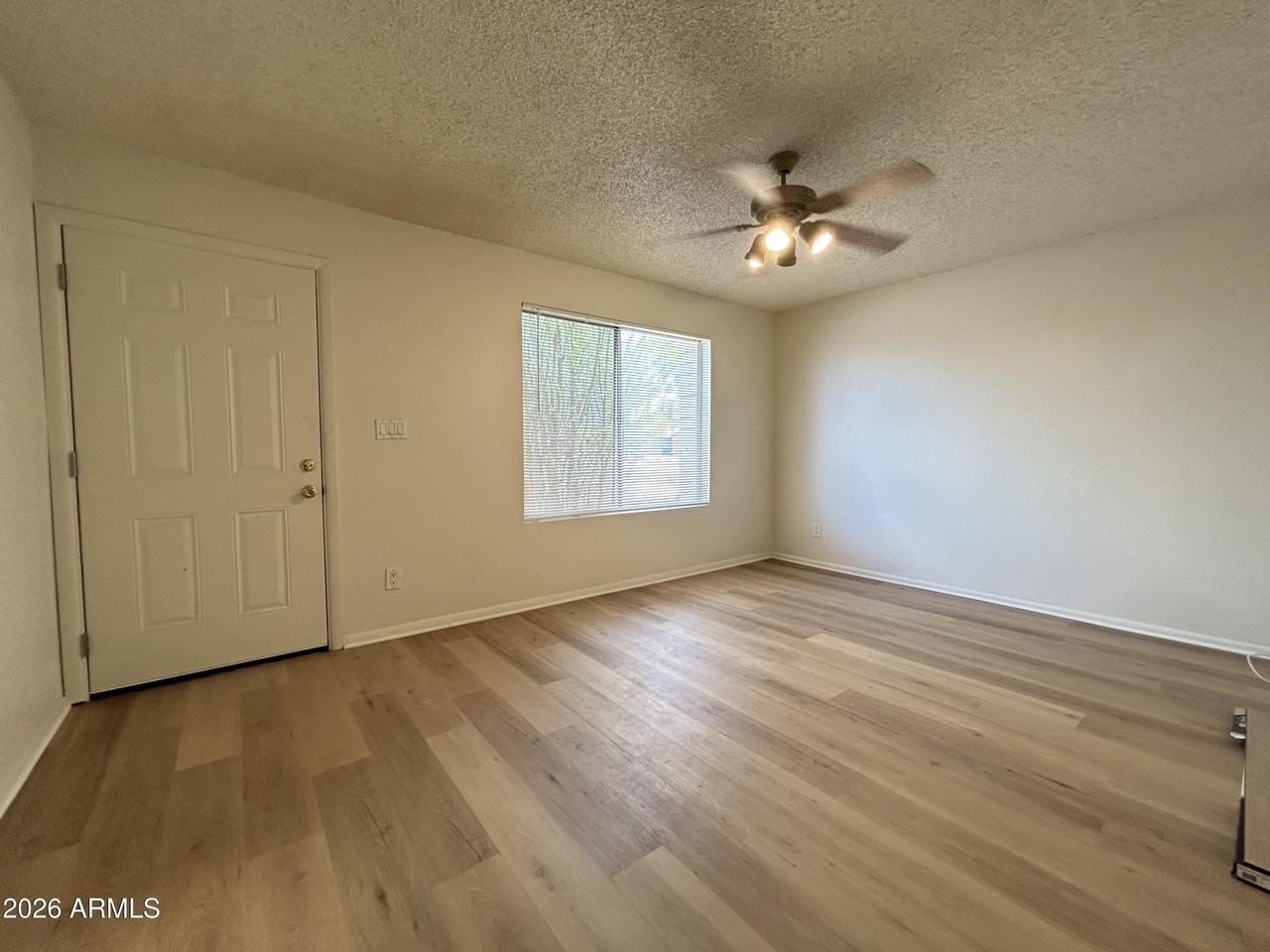 18016 N 15th Ave - Photo 2 of 19