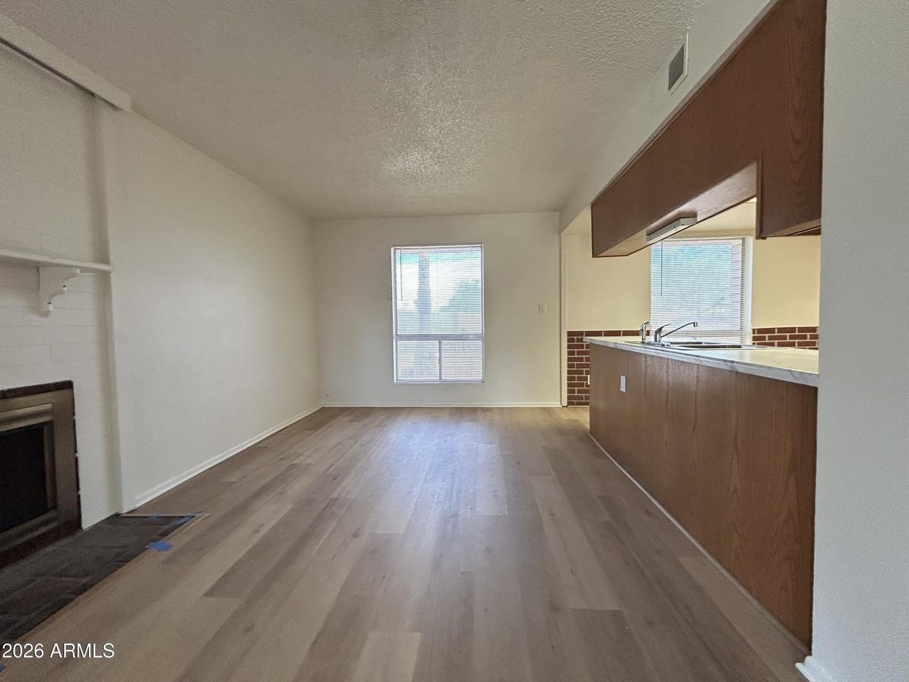 18016 N 15th Ave - Photo 5 of 19