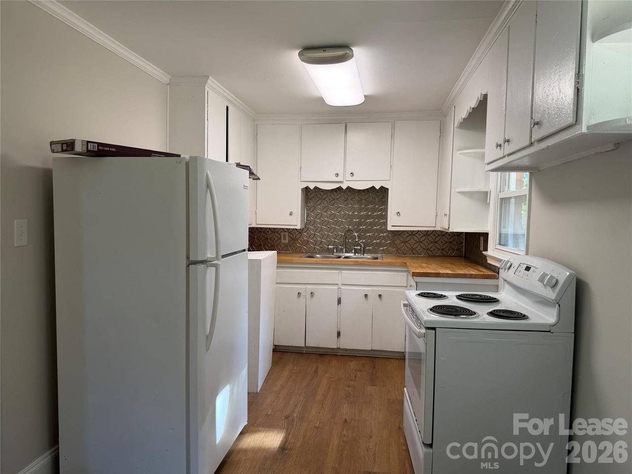 508 Eastside Dr - Photo 4 of 9