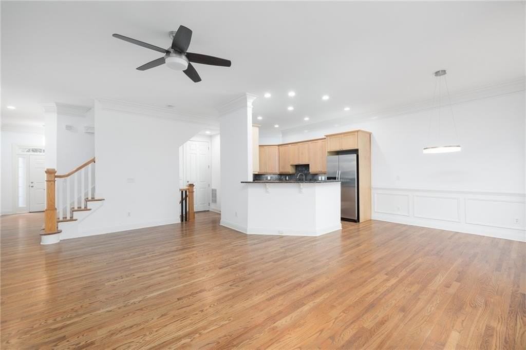 5468 Wentworth St - Photo 2 of 11