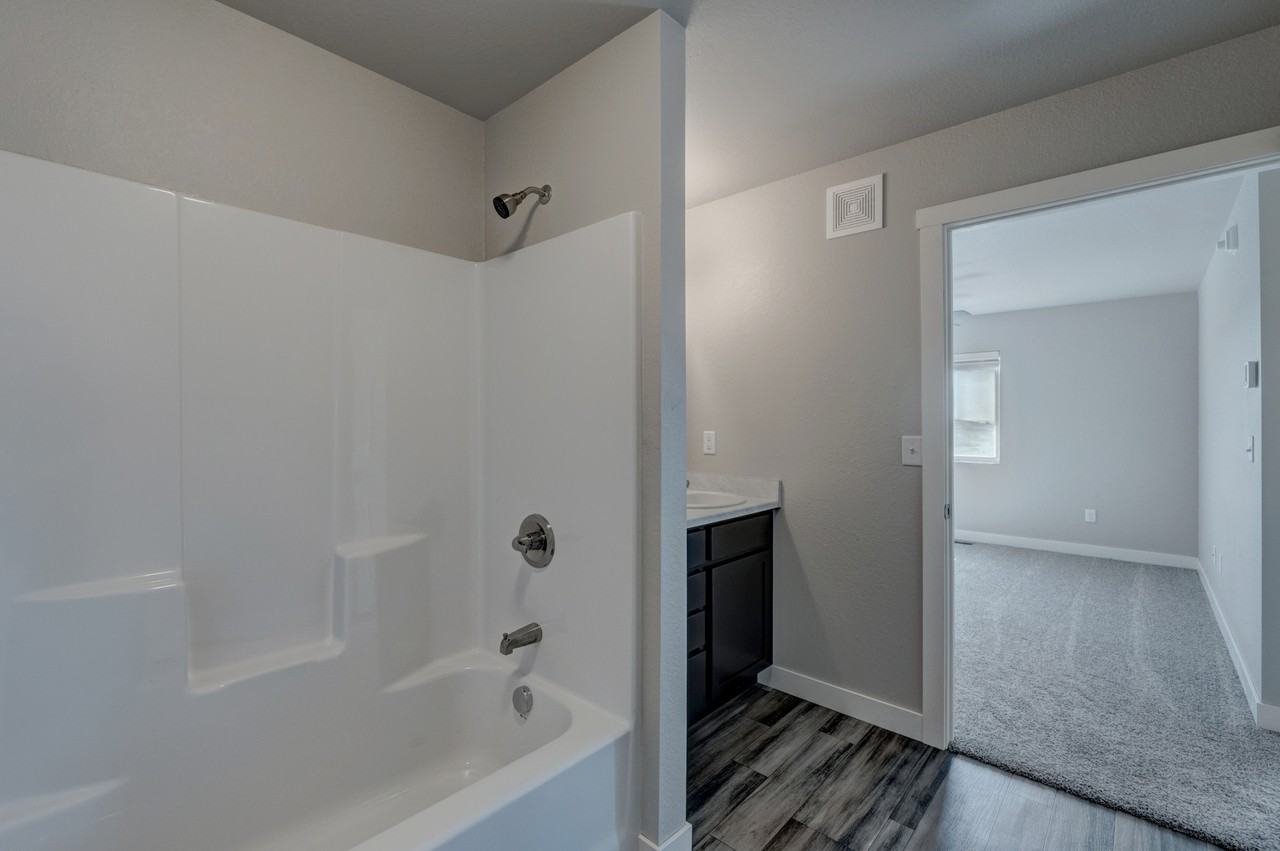 4823 5th Street - Photo 5 of 50
