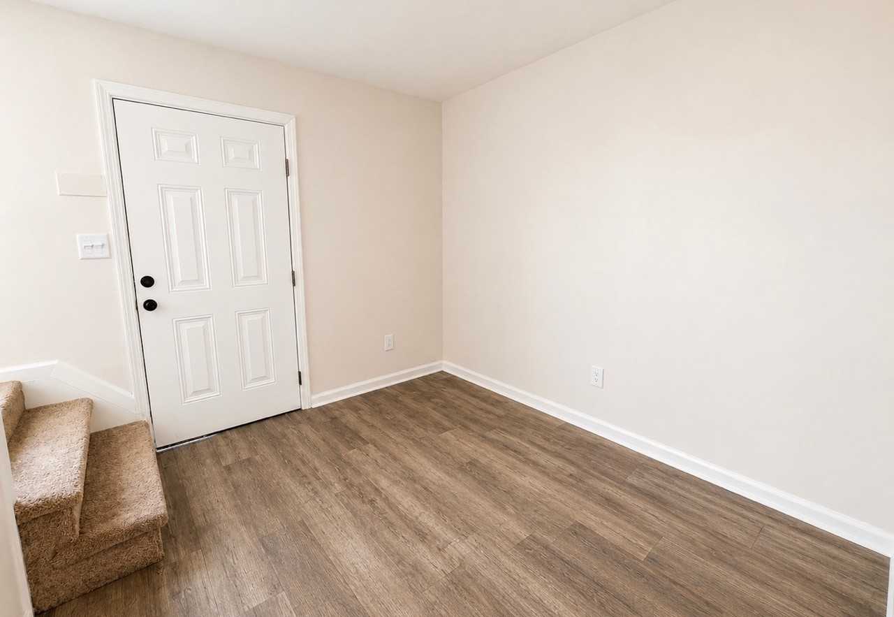 EHJ - 700 Kecoughtan Rd - Photo 3 of 15