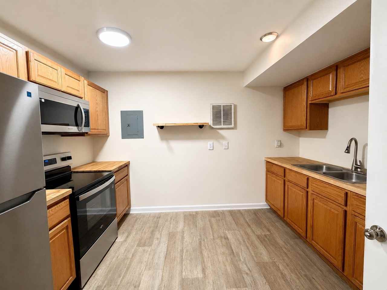 EHJ - 700 Kecoughtan Rd - Photo 4 of 15
