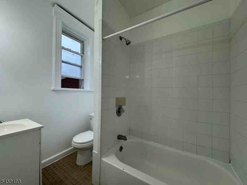 253 Palisade Ave #3 - Photo 2 of 5