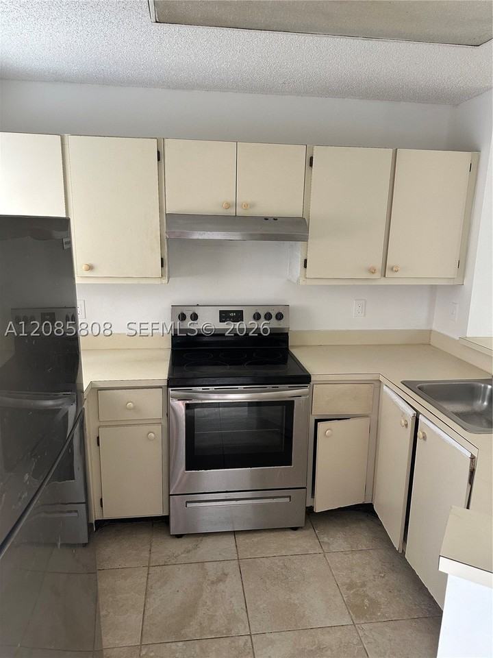 8730 N Sherman Cir #308