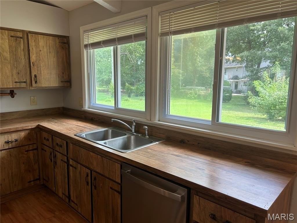 216 Rue Grand Dr - Photo 4 of 20