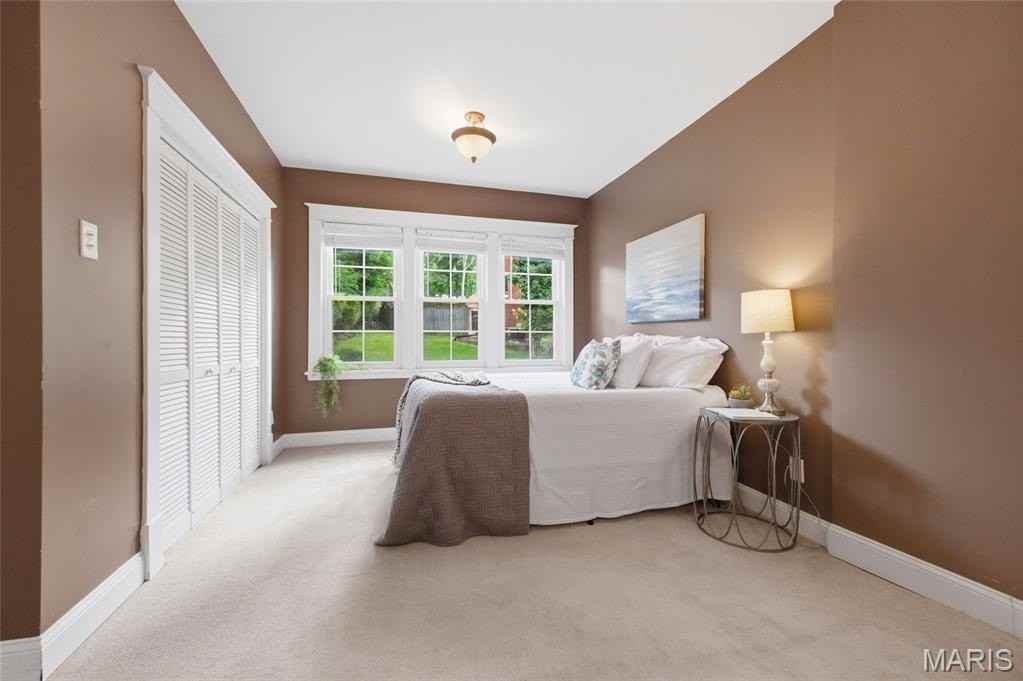 7385 Arlington Dr - Photo 6 of 50