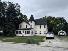 featured image of 823 Beard St
