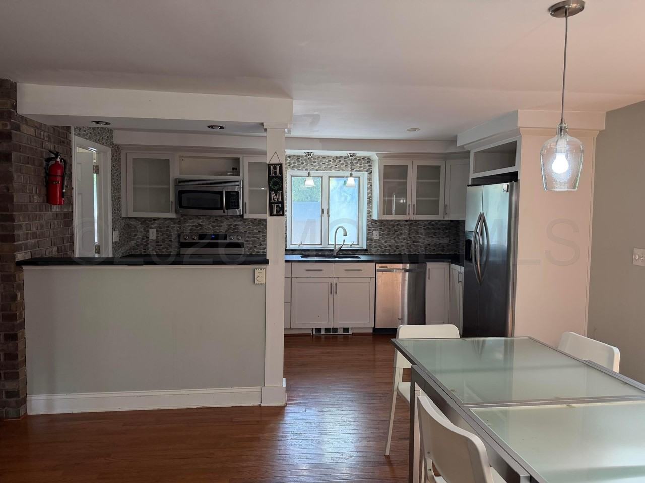 322 Wells Ave - Photo 7 of 16