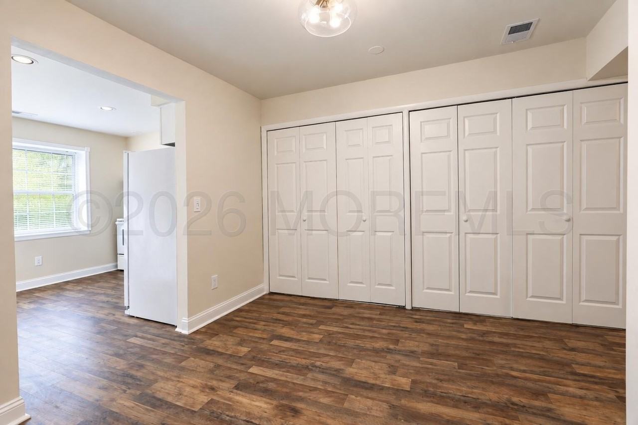 1405 Silver Ct - Photo 6 of 26
