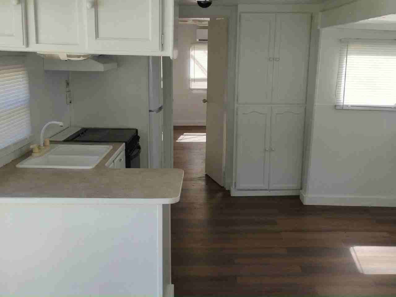 925 Ponce De Leon Blvd #24 - Photo 4 of 9