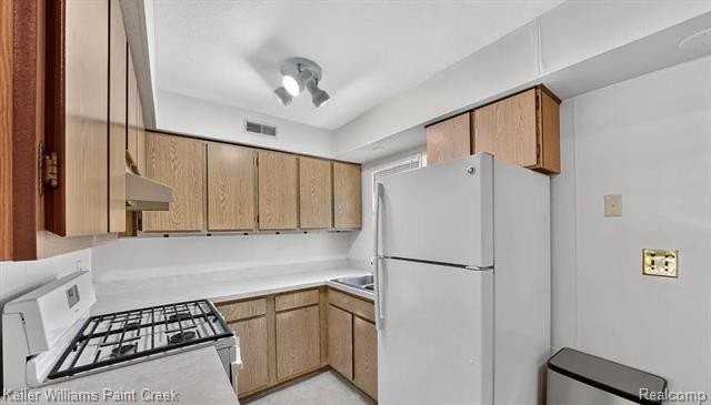 2908 Edna Jane Dr - Photo 3 of 8