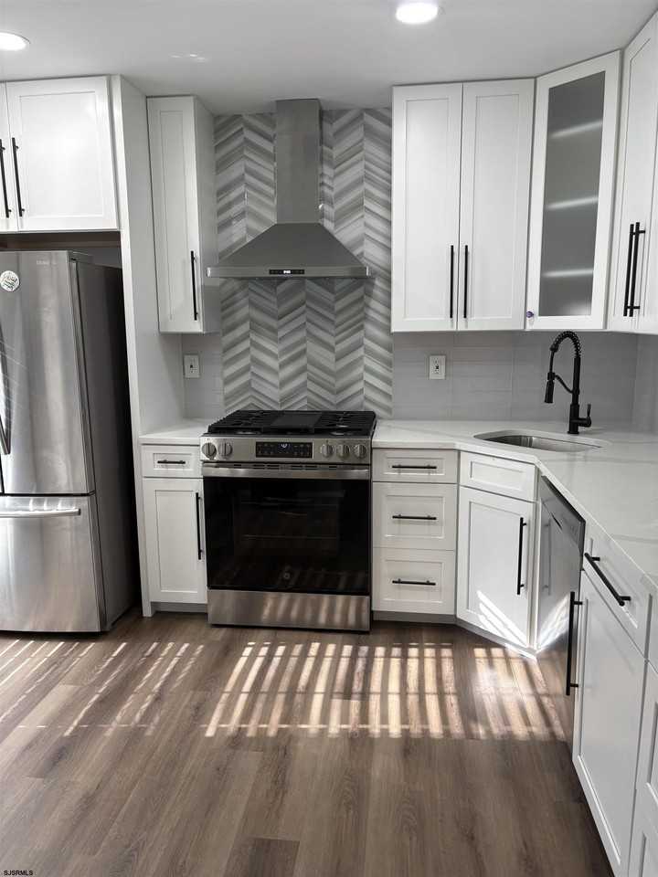 26 Cherokee Dr #26 - Photo 2 of 15