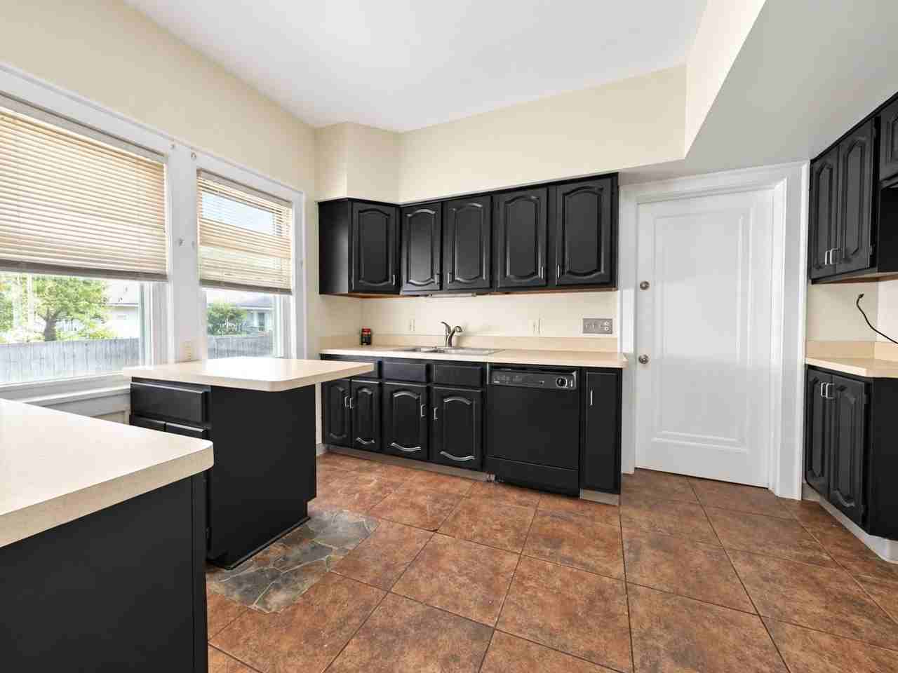 4878 E 93rd St - Photo 3 of 10