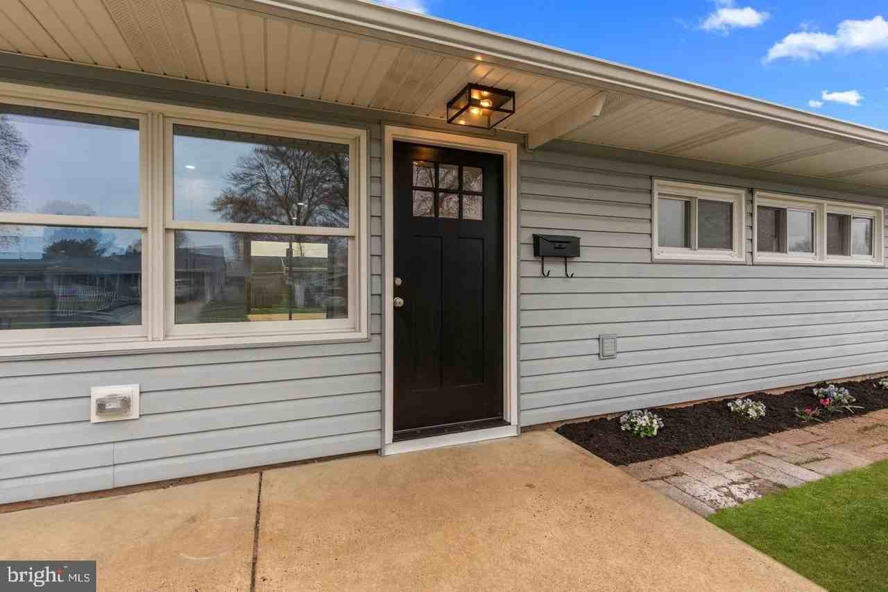 31 Pleasant Ln - Photo 2 of 17