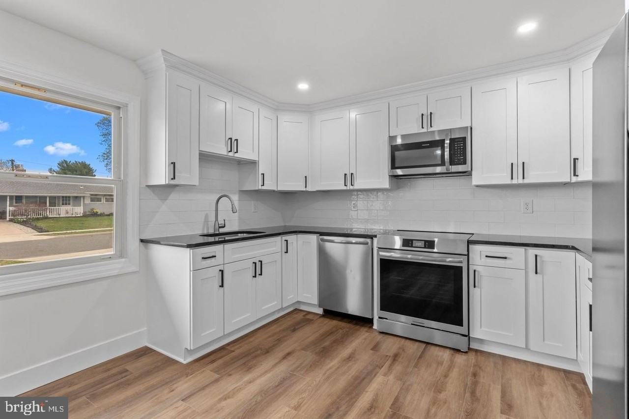 31 Pleasant Ln - Photo 5 of 17
