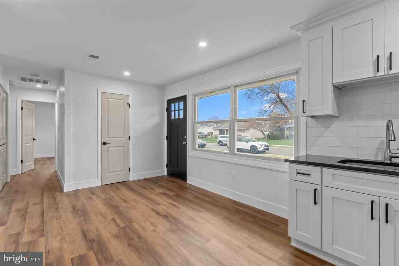 31 Pleasant Ln - Photo 6 of 17