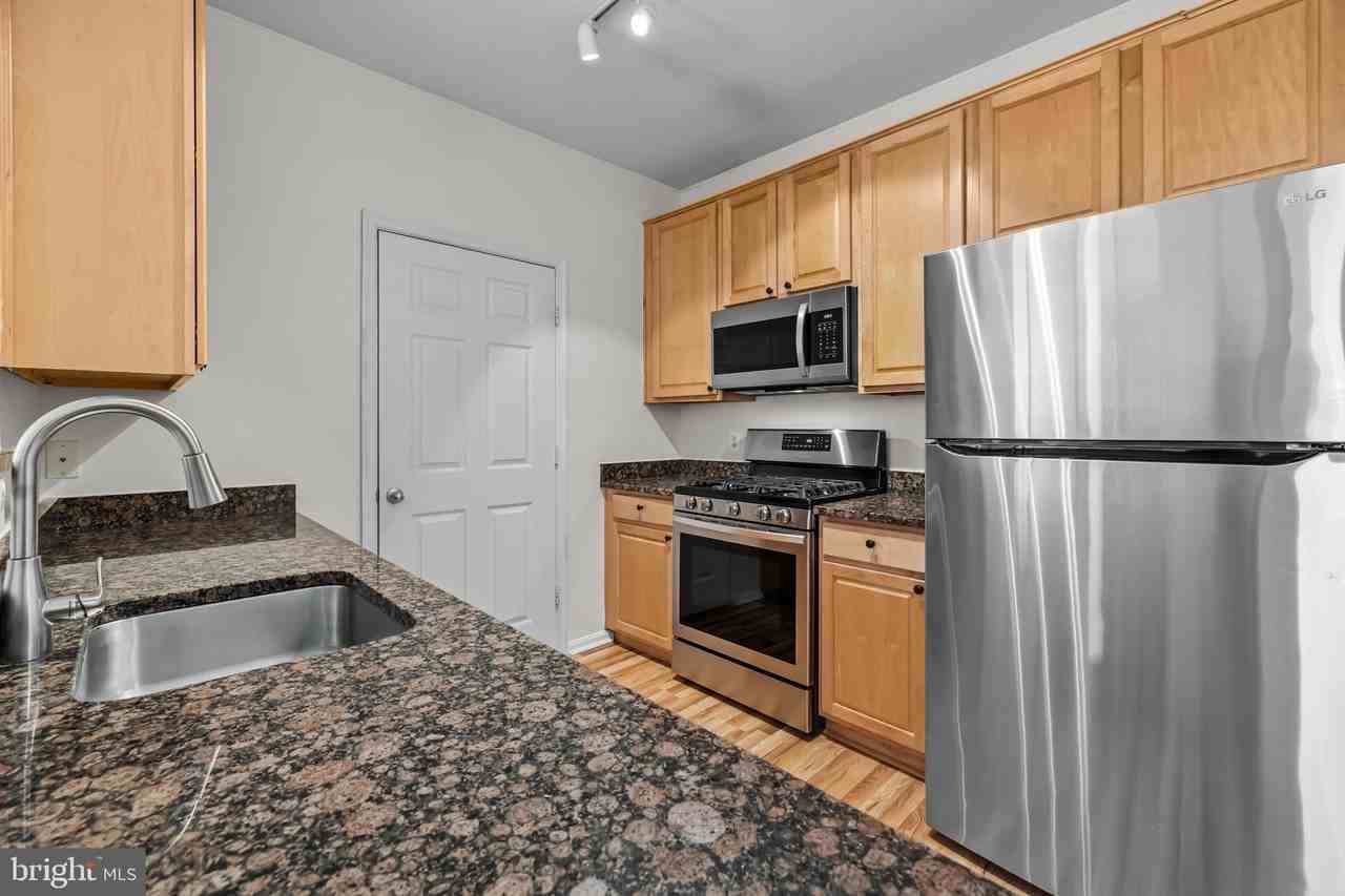 9486 Virginia Center Blvd #218 - Photo 5 of 34