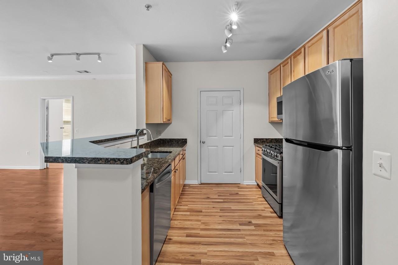 9486 Virginia Center Blvd #218 - Photo 6 of 34