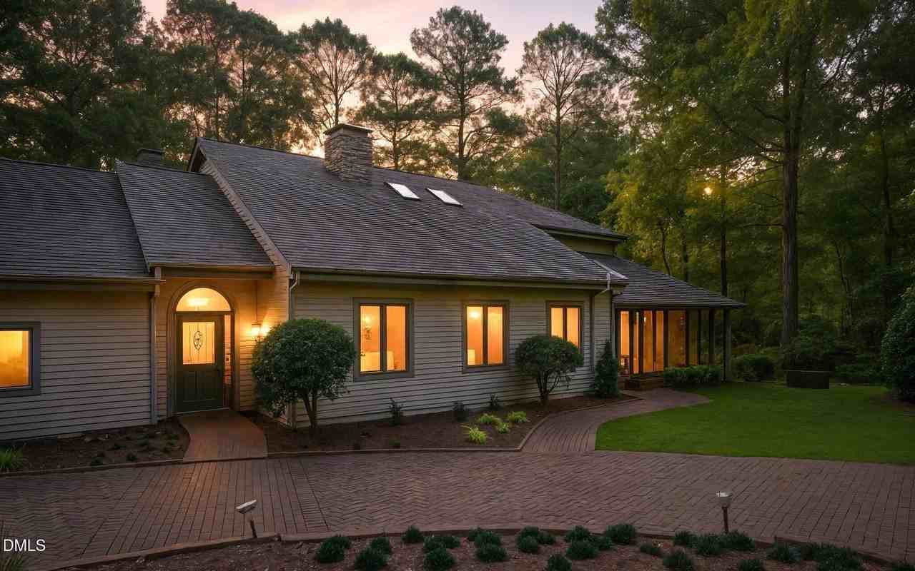 2227 Graystone Ln