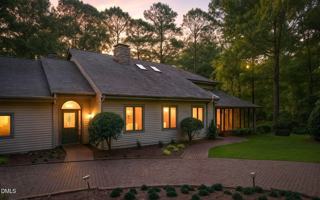 featured image of 2227 Graystone Ln
