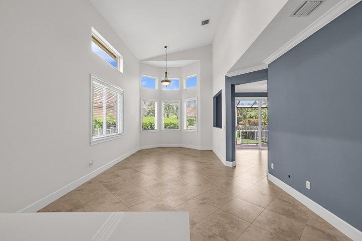 12571 Northwest 57th Court - Photo 5 of 9