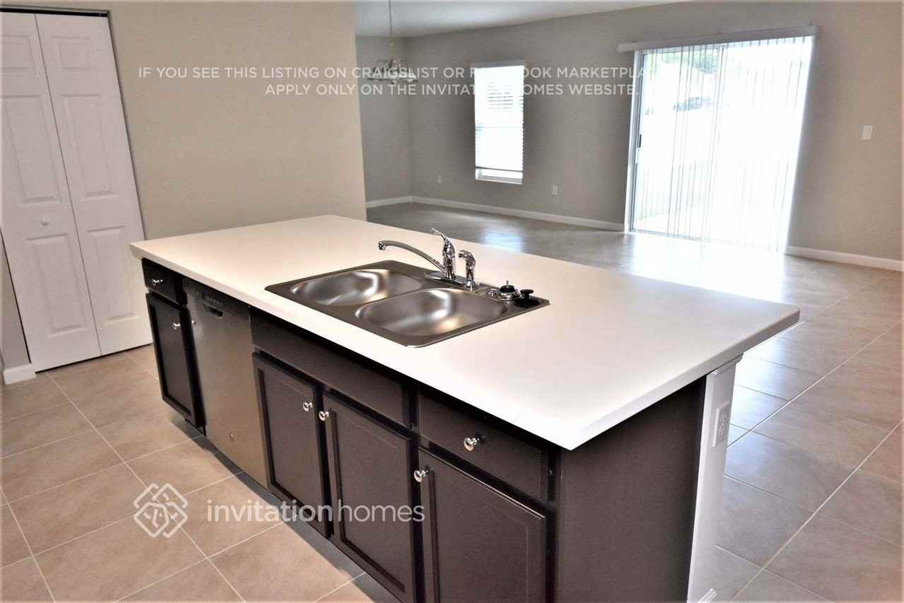 301 Sw Log Dr - Photo 5 of 17