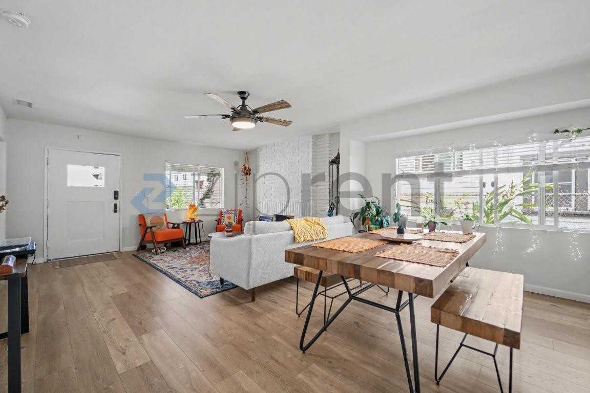 1808 W 46th St - Photo 7 of 24