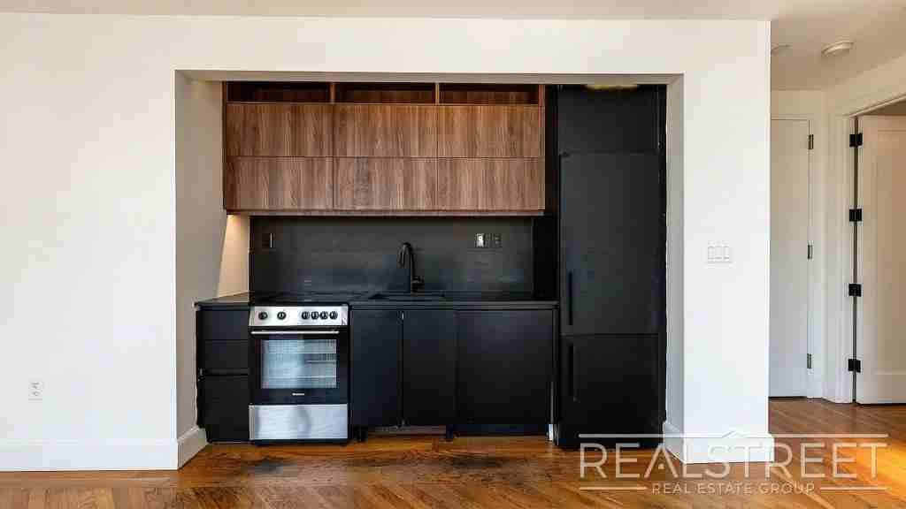 1 Duffield St #404 - Photo 2 of 14